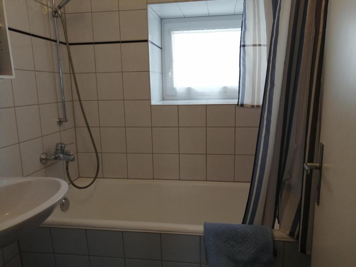 Apartment & Zimmer Familie Trescher Τούμπινγκεν Εξωτερικό φωτογραφία